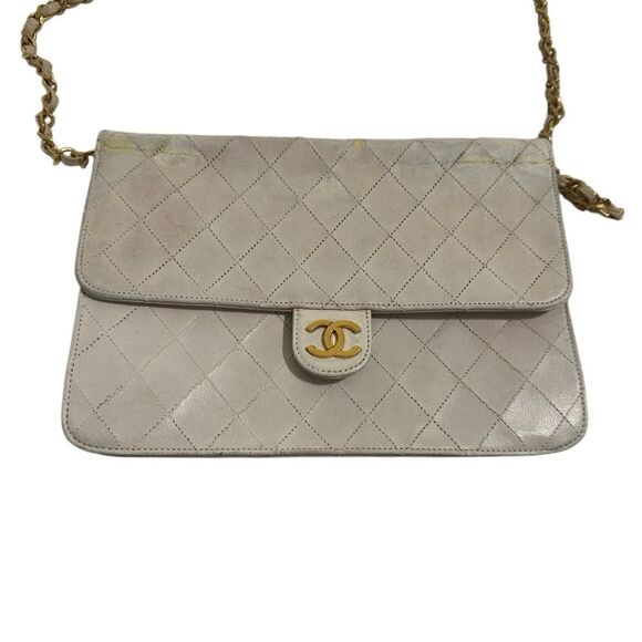 Chanel Beige Quilted Shoulder Bag with Gold Chain